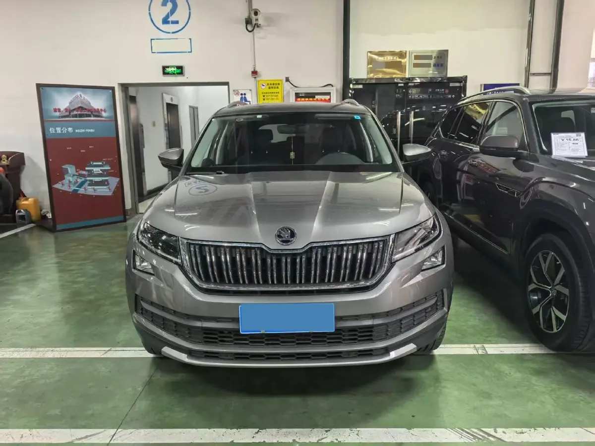 2018 Skoda Kodiak 2.0T 186HP L4 7DCT,autocango,china used car exporter,china ev exporter,chinese used car exporter,chinese used ev exporter