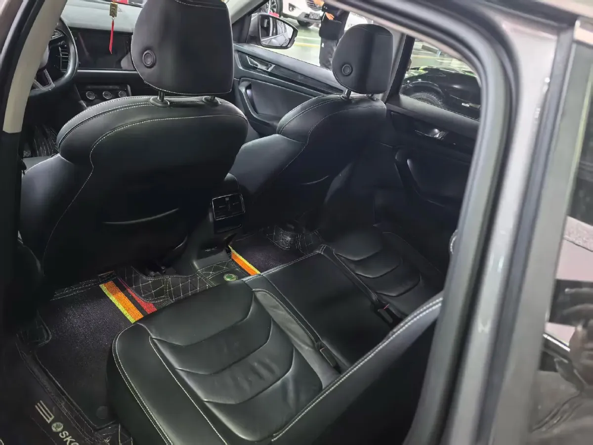 2018 Skoda Kodiak 2.0T 186HP L4 7DCT,autocango,china used car exporter,china ev exporter,chinese used car exporter,chinese used ev exporter