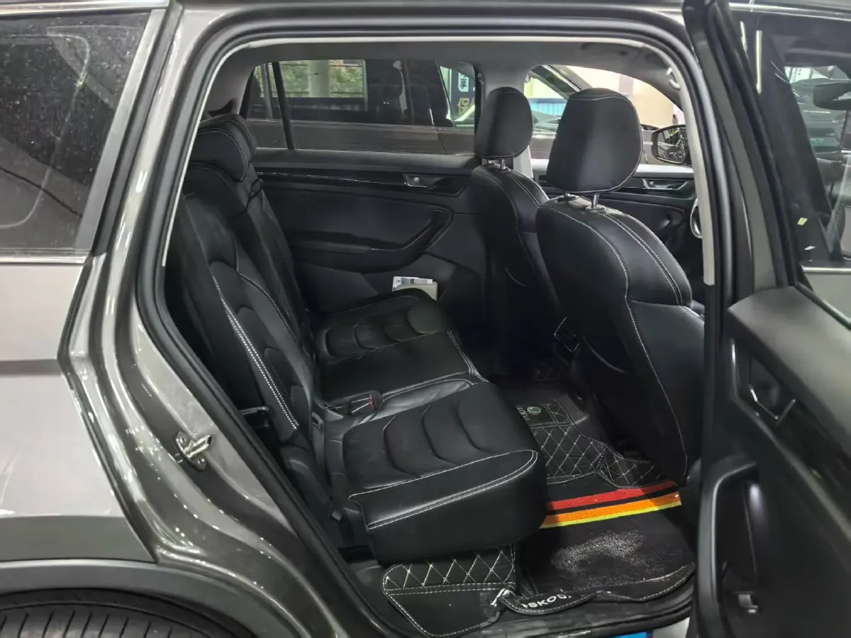 2018 Skoda Kodiak 2.0T 186HP L4 7DCT,autocango,china used car exporter,china ev exporter,chinese used car exporter,chinese used ev exporter