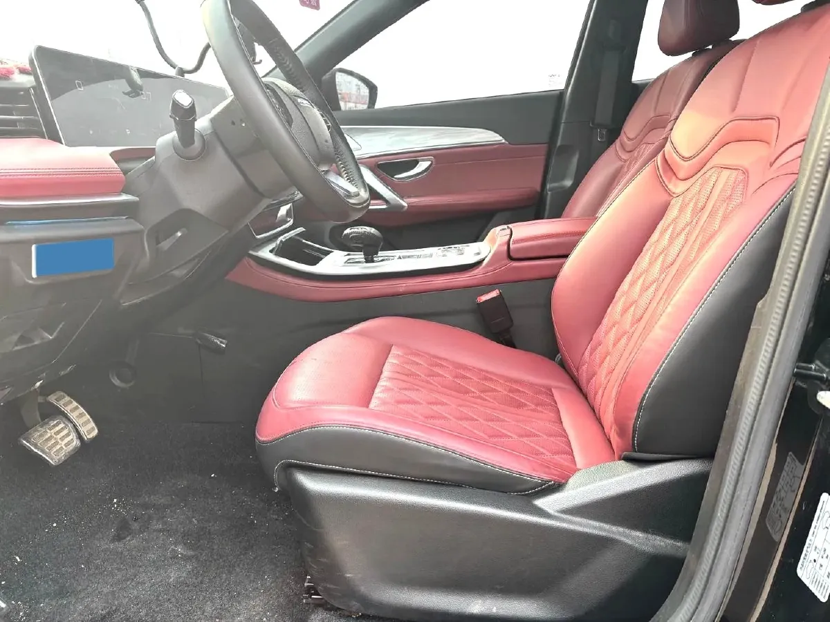 2023 ChangAn Oshan X7 Plus 1.5T 188HP L4 7DCT,autocango,china used car exporter,china ev exporter,chinese used car exporter,chinese used ev exporter