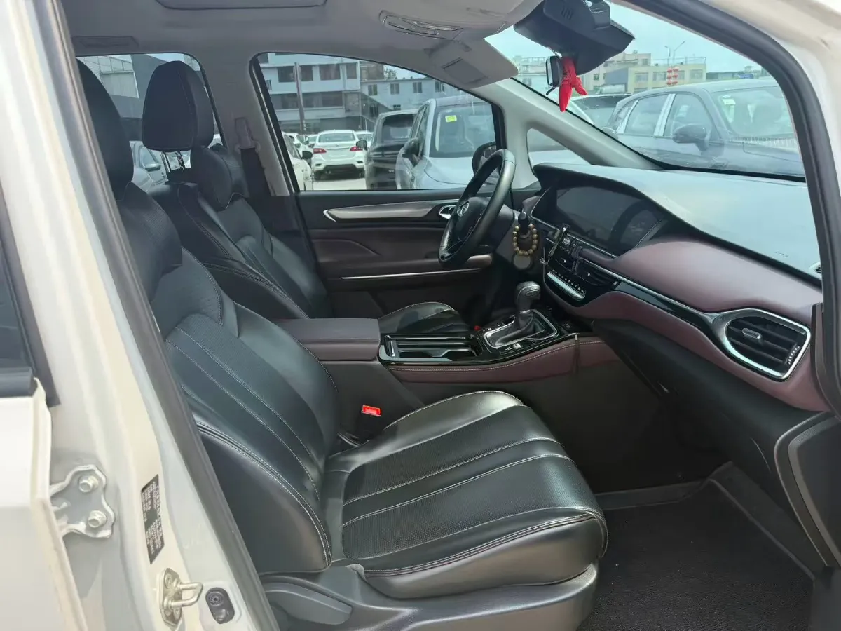 2023 GAC Trumpchi M6 1.5T 177HP L4 7DCT,autocango,china used car exporter,china ev exporter,chinese used car exporter,chinese used ev exporter