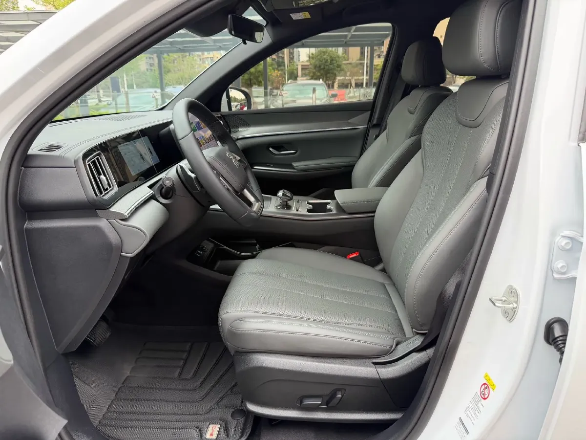 2025 BYD Song Pro 1.5L 101HP L4 E-CVT PHEV 18.3KWH,autocango,china used car exporter,china ev exporter,chinese used car exporter,chinese used ev exporter