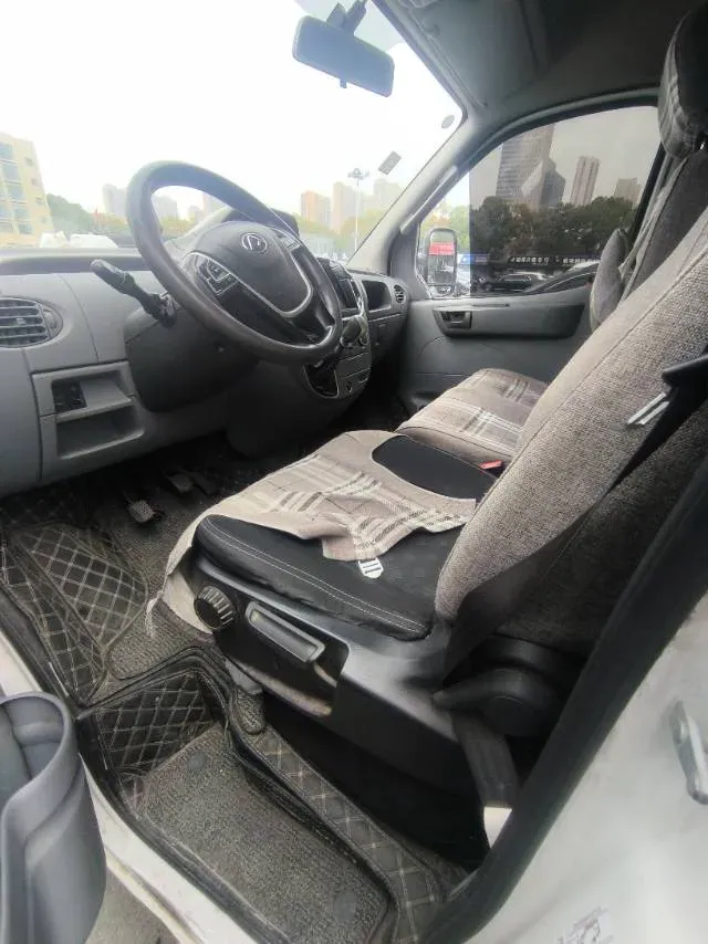 2020 MAXUS XinTu V80 2.5T 136HP L4 6MT,autocango,china used car exporter,china ev exporter,chinese used car exporter,chinese used ev exporter