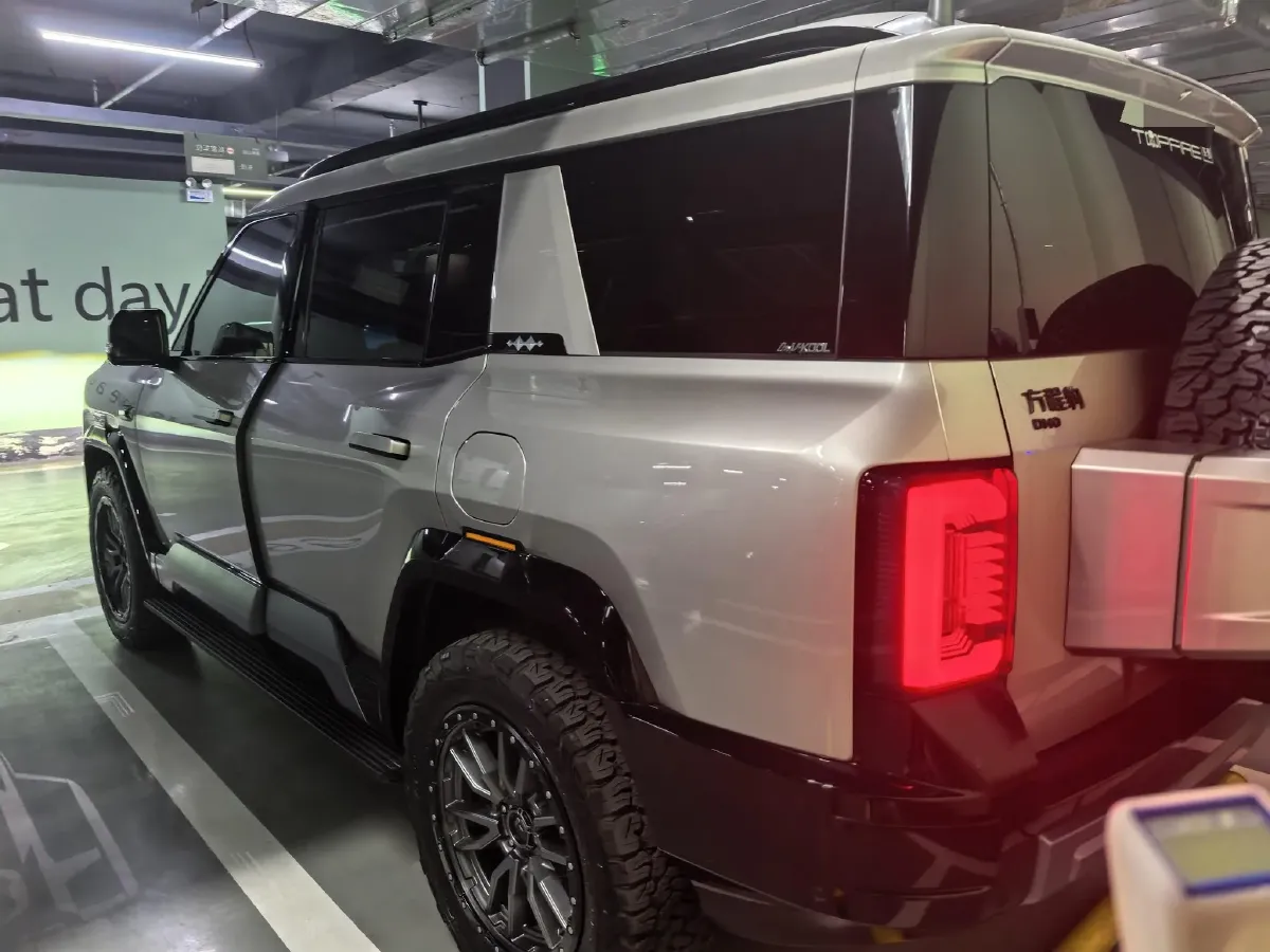 2025 FangChengBao Bao 8 2.0T 245HP L4 E-CVT PHEV 36.8KWH,autocango,china used car exporter,china ev exporter,chinese used car exporter,chinese used ev exporter