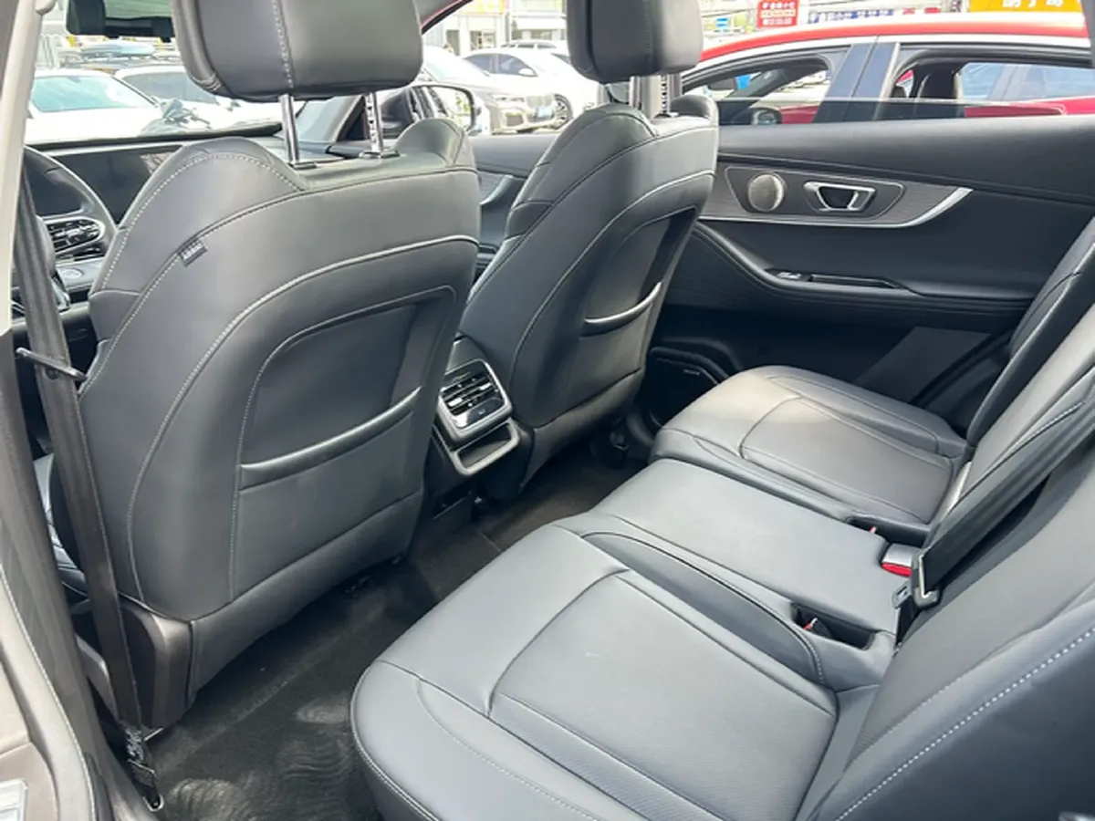 2024 Chery Tiggo 8 Plus 1.6T 197HP L4 7DCT,autocango,china used car exporter,china ev exporter,chinese used car exporter,chinese used ev exporter