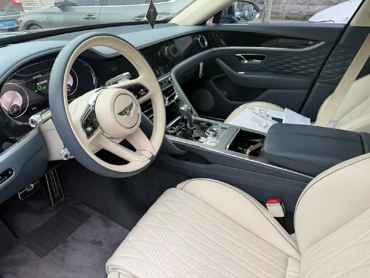 2022 Bentley Flying Spur 2.9T 416HP V6 8DCT PHEV 18KWH,autocango,china used car exporter,china ev exporter,chinese used car exporter,chinese used ev exporter