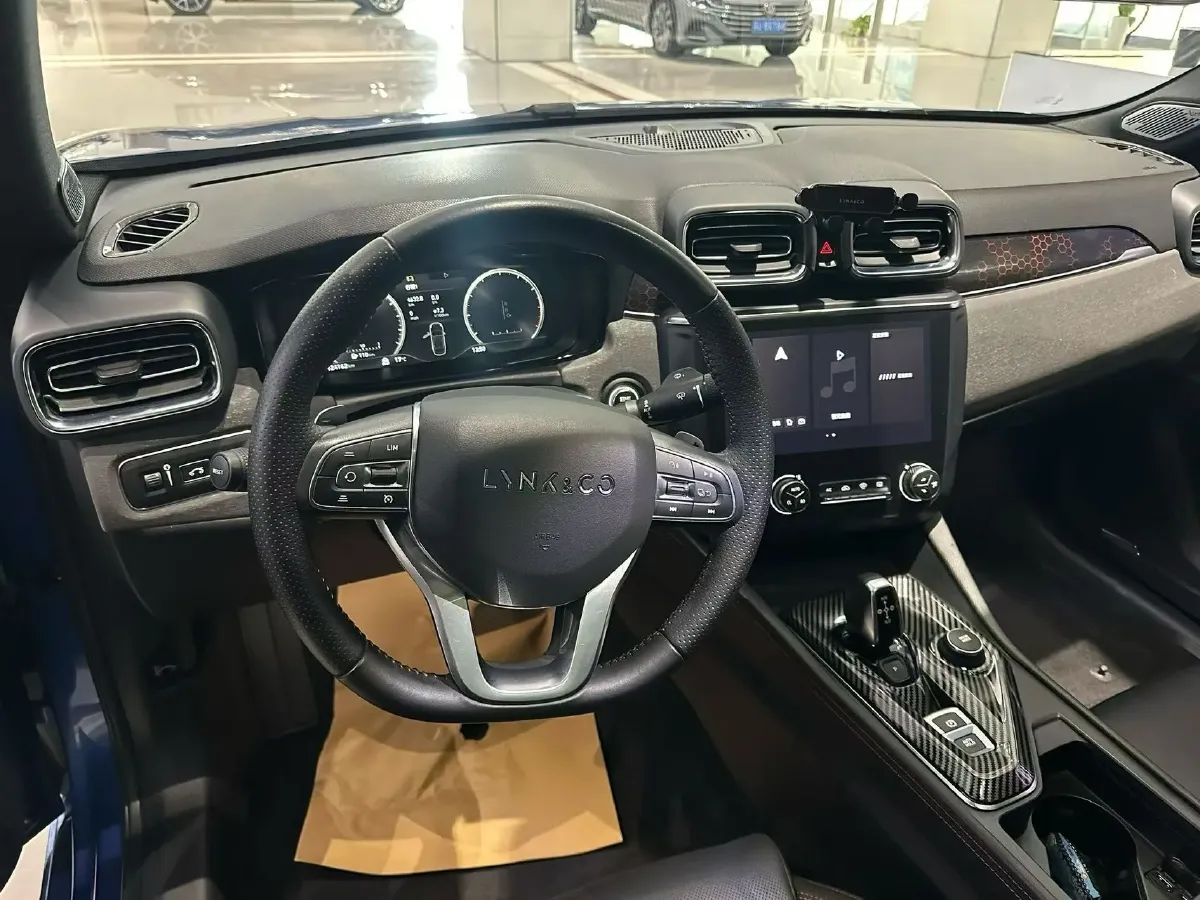 2019 LYNK&CO 01 2.0T 190HP L4 6AT,autocango,china used car exporter,china ev exporter,chinese used car exporter,chinese used ev exporter