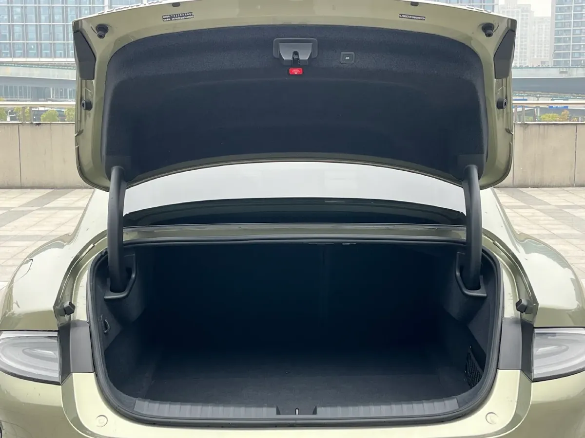 2024 MI SU7 BEV 73.6KWH,autocango,china used car exporter,china ev exporter,chinese used car exporter,chinese used ev exporter