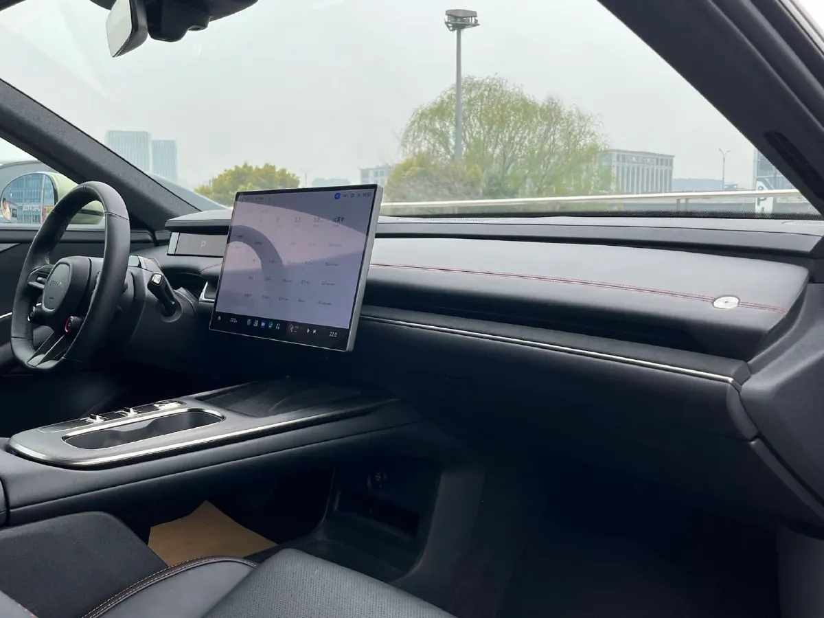 2024 MI SU7 BEV 73.6KWH,autocango,china used car exporter,china ev exporter,chinese used car exporter,chinese used ev exporter