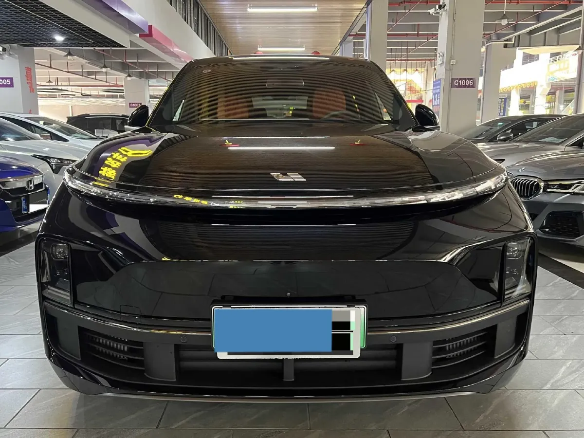 2023 Li L8 Range Extended 154HP REEV 40.9KWH,autocango,china used car exporter,china ev exporter,chinese used car exporter,chinese used ev exporter