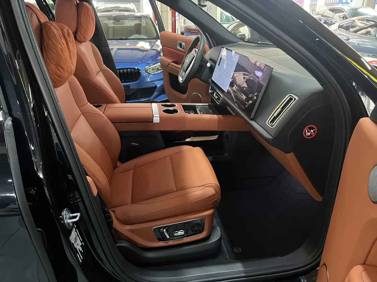 2023 Li L8 Range Extended 154HP REEV 40.9KWH,autocango,china used car exporter,china ev exporter,chinese used car exporter,chinese used ev exporter