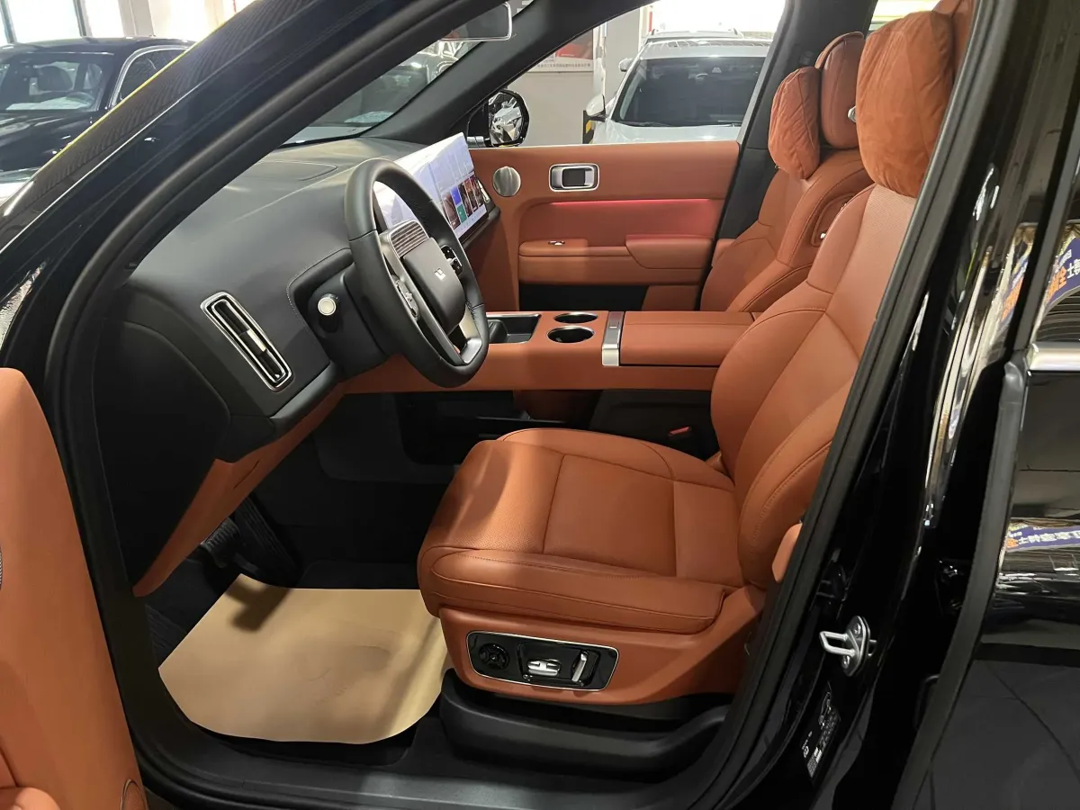 2023 Li L8 Range Extended 154HP REEV 40.9KWH,autocango,china used car exporter,china ev exporter,chinese used car exporter,chinese used ev exporter