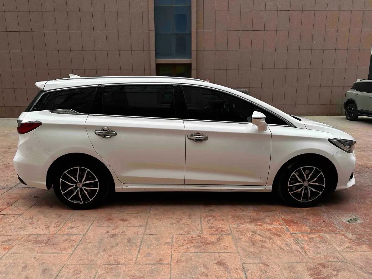 2017 BYD Song MAX 1.5T 154HP L4 6DCT,autocango,china used car exporter,china ev exporter,chinese used car exporter,chinese used ev exporter
