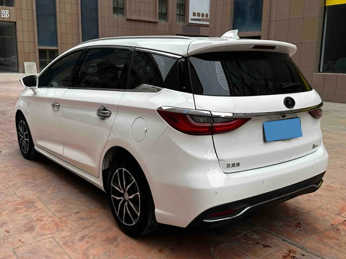 2017 BYD Song MAX 1.5T 154HP L4 6DCT,autocango,china used car exporter,china ev exporter,chinese used car exporter,chinese used ev exporter
