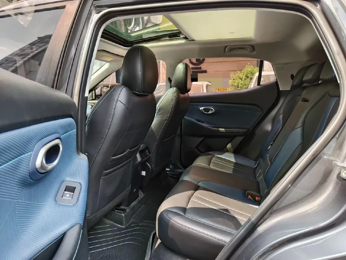 2023 GAC Trumpchi GS3 1.5T 177HP L4 7DCT,autocango,china used car exporter,china ev exporter,chinese used car exporter,chinese used ev exporter