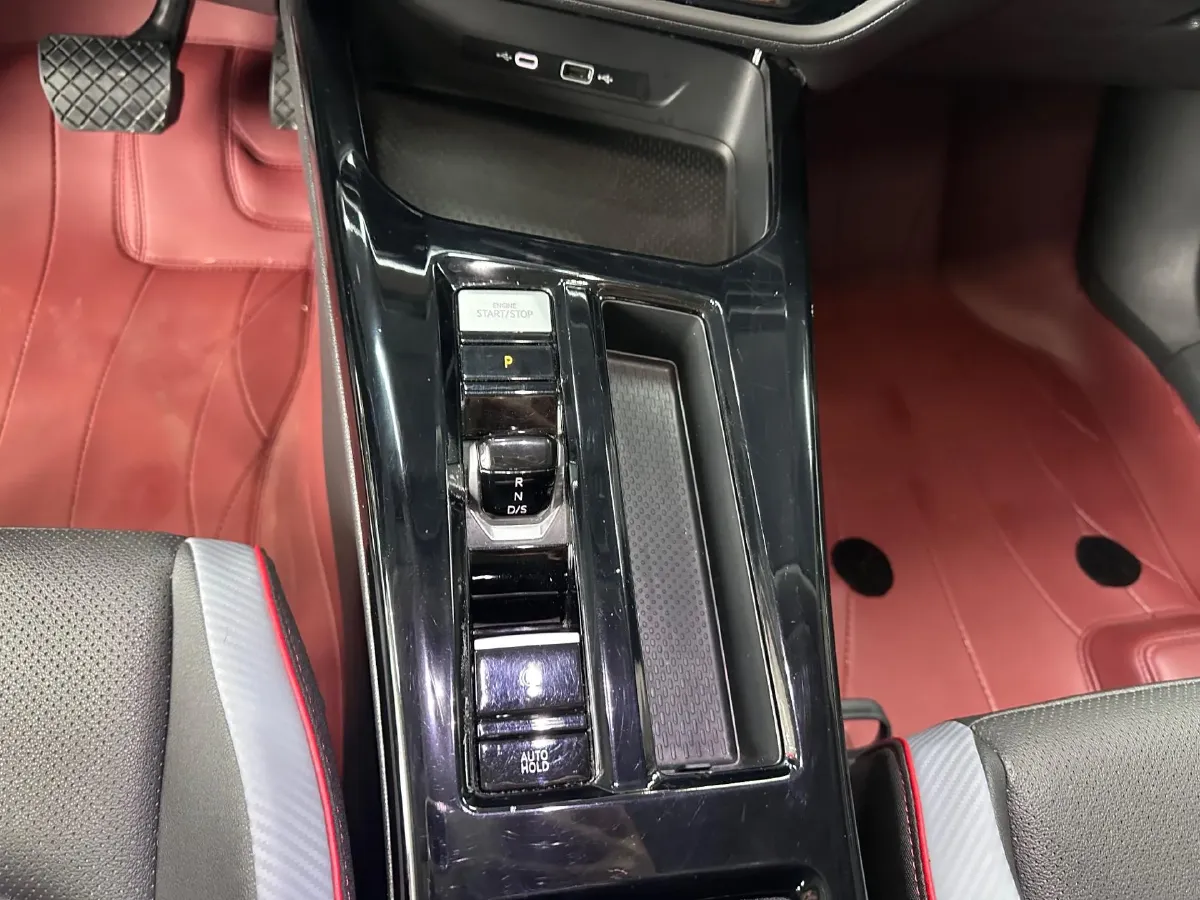 2022 Jetour DASHING i-DM 1.5T 156HP L4 3DHT PHEV 19.27KWH,autocango,china used car exporter,china ev exporter,chinese used car exporter,chinese used ev exporter