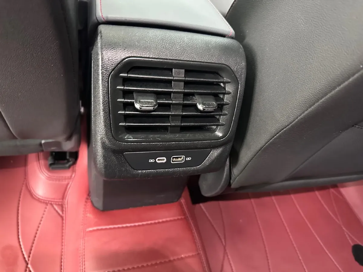 2022 Jetour DASHING i-DM 1.5T 156HP L4 3DHT PHEV 19.27KWH,autocango,china used car exporter,china ev exporter,chinese used car exporter,chinese used ev exporter