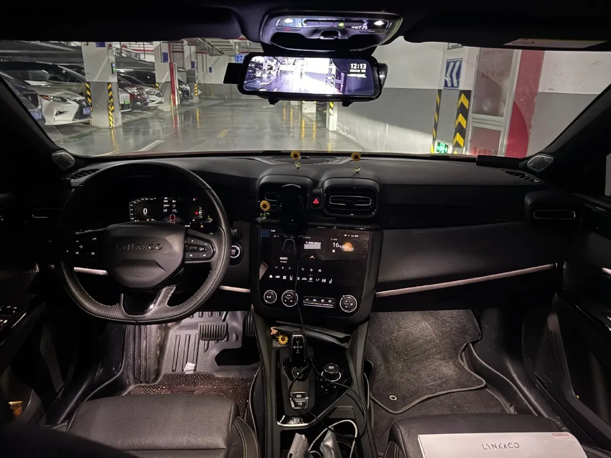 2022 LYNK&CO 03 2.0T 190HP L4 7DCT,autocango,china used car exporter,china ev exporter,chinese used car exporter,chinese used ev exporter