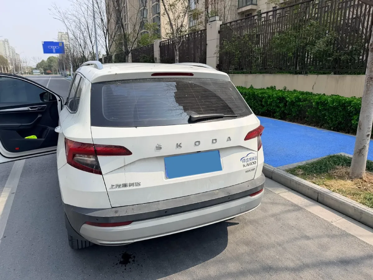 2019 Skoda Karoq 1.4T 150HP L4 7DCT,autocango,china used car exporter,china ev exporter,chinese used car exporter,chinese used ev exporter