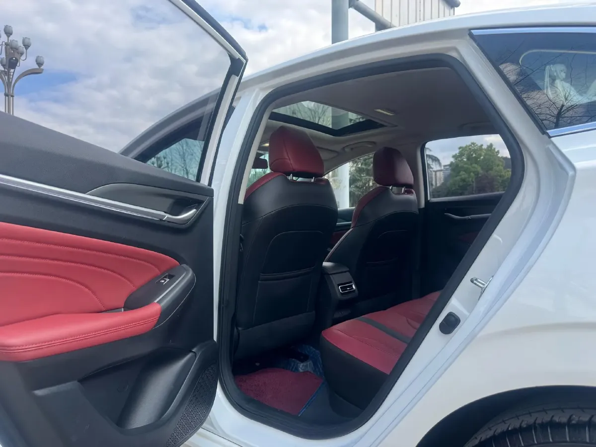 2021 ChangAn Eado 1.4T 160HP L4 7DCT,autocango,china used car exporter,china ev exporter,chinese used car exporter,chinese used ev exporter