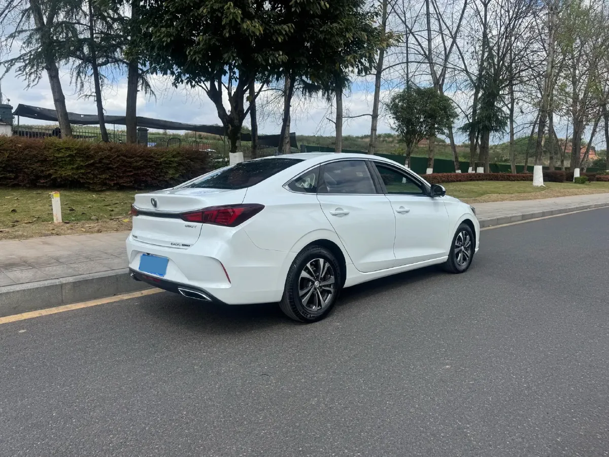2021 ChangAn Eado 1.4T 160HP L4 7DCT,autocango,china used car exporter,china ev exporter,chinese used car exporter,chinese used ev exporter