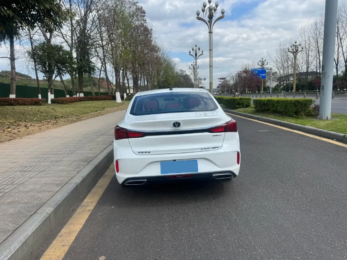 2021 ChangAn Eado 1.4T 160HP L4 7DCT,autocango,china used car exporter,china ev exporter,chinese used car exporter,chinese used ev exporter