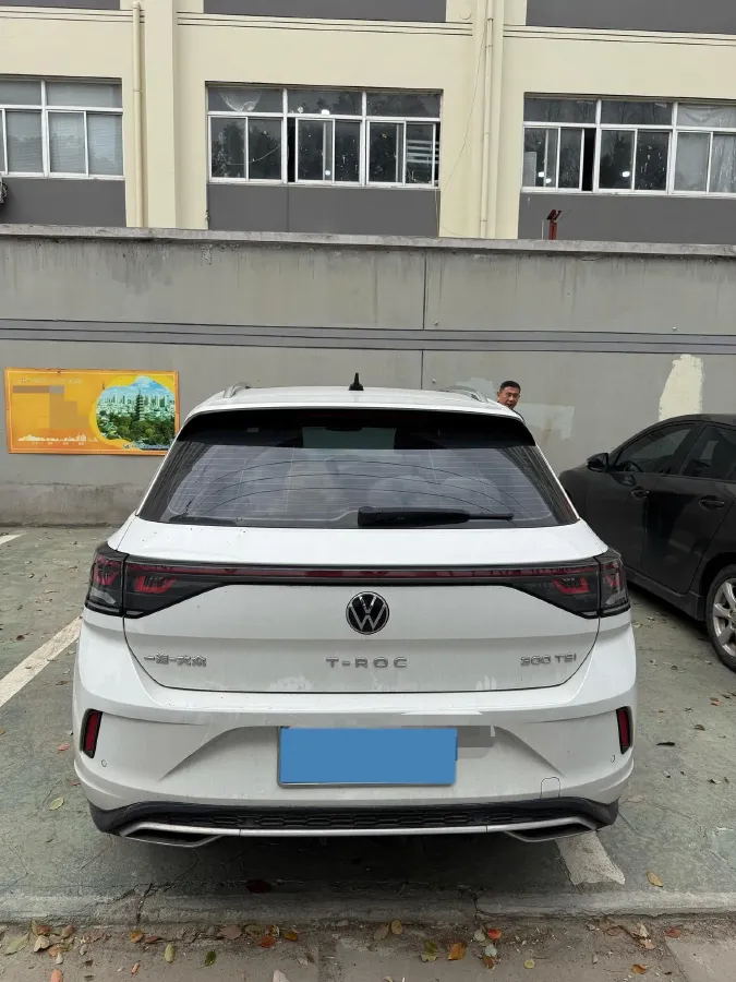 2023 Volkswagen T-Roc 1.5T 160HP L4 7DCT,autocango,china used car exporter,china ev exporter,chinese used car exporter,chinese used ev exporter