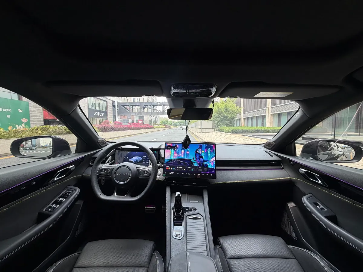 2025 LYNK&CO 03 2.0T 254HP L4 7DCT,autocango,china used car exporter,china ev exporter,chinese used car exporter,chinese used ev exporter