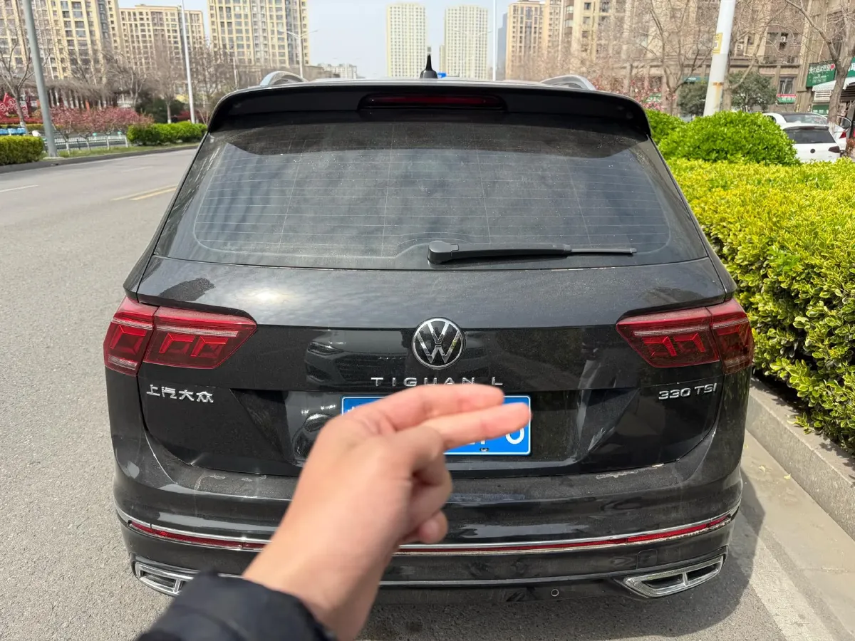 2023 Volkswagen Tiguan L 2.0T 186HP L4 7DCT,autocango,china used car exporter,china ev exporter,chinese used car exporter,chinese used ev exporter