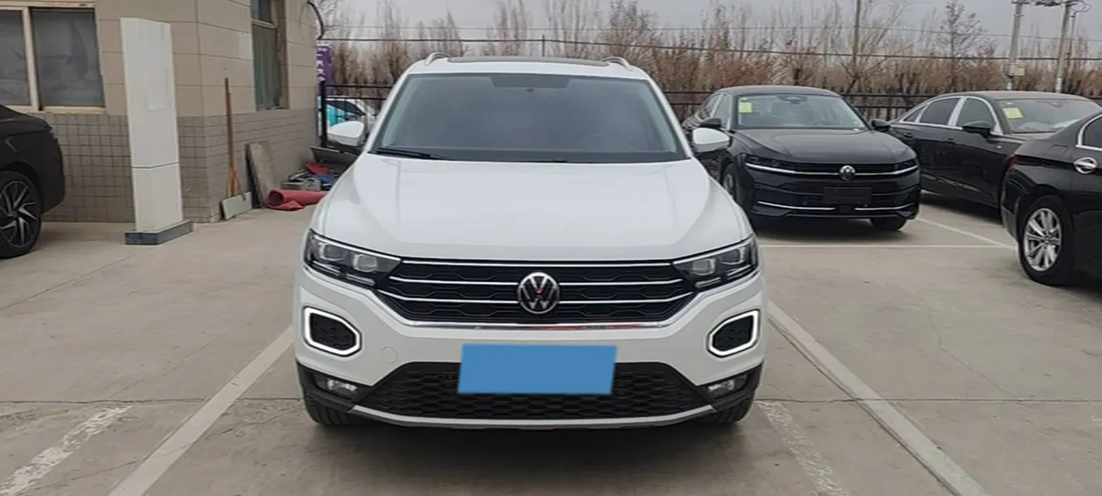 2022 Volkswagen T-Roc 1.4T 150HP L4 7DCT,autocango,china used car exporter,china ev exporter,chinese used car exporter,chinese used ev exporter
