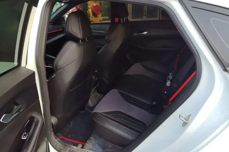 2022 Geely Binray 1.5T 181HP L4 7DCT,autocango,china used car exporter,china ev exporter,chinese used car exporter,chinese used ev exporter