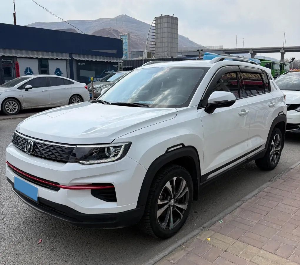 2021 ChangAn CS35 Plus 1.6L 128HP L4 CVT,autocango,china used car exporter,china ev exporter,chinese used car exporter,chinese used ev exporter