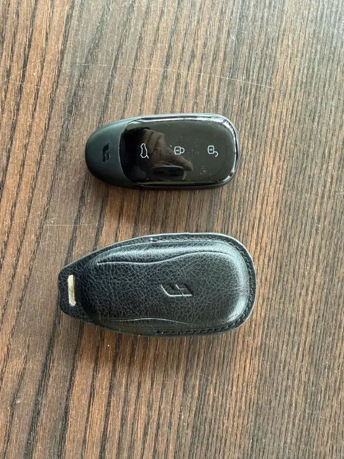 2021 Li ONE Range Extended 131HP REEV 40.5KWH,autocango,china used car exporter,china ev exporter,chinese used car exporter,chinese used ev exporter