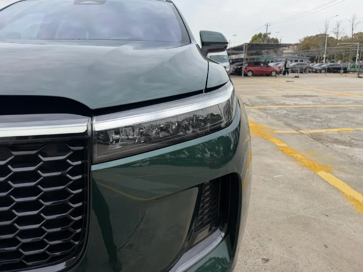 2021 Li ONE Range Extended 131HP REEV 40.5KWH,autocango,china used car exporter,china ev exporter,chinese used car exporter,chinese used ev exporter