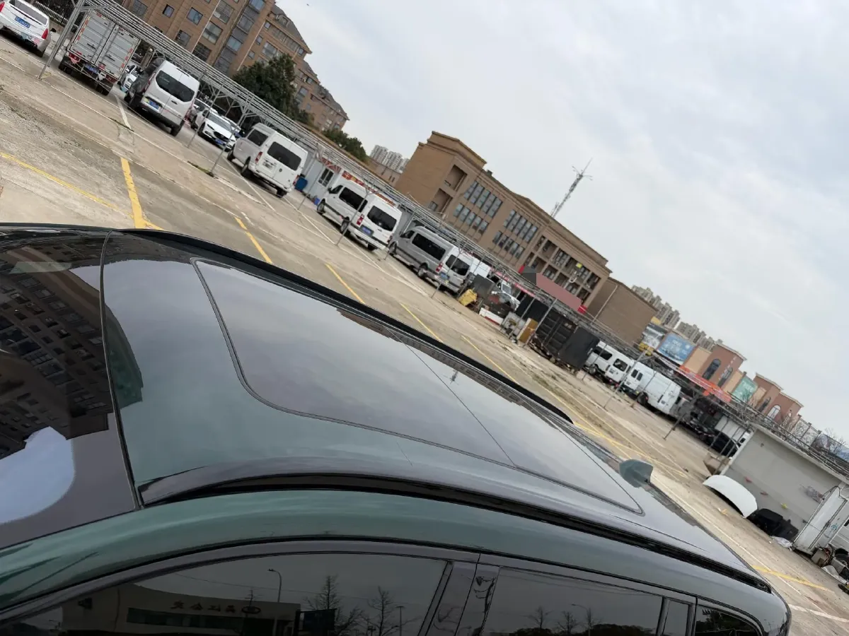 2021 Li ONE Range Extended 131HP REEV 40.5KWH,autocango,china used car exporter,china ev exporter,chinese used car exporter,chinese used ev exporter