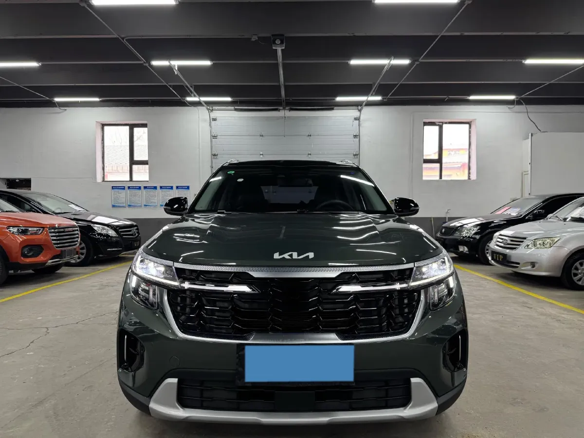 2023 Kia Seltos 1.5L 115HP L4 CVT,autocango,china used car exporter,china ev exporter,chinese used car exporter,chinese used ev exporter