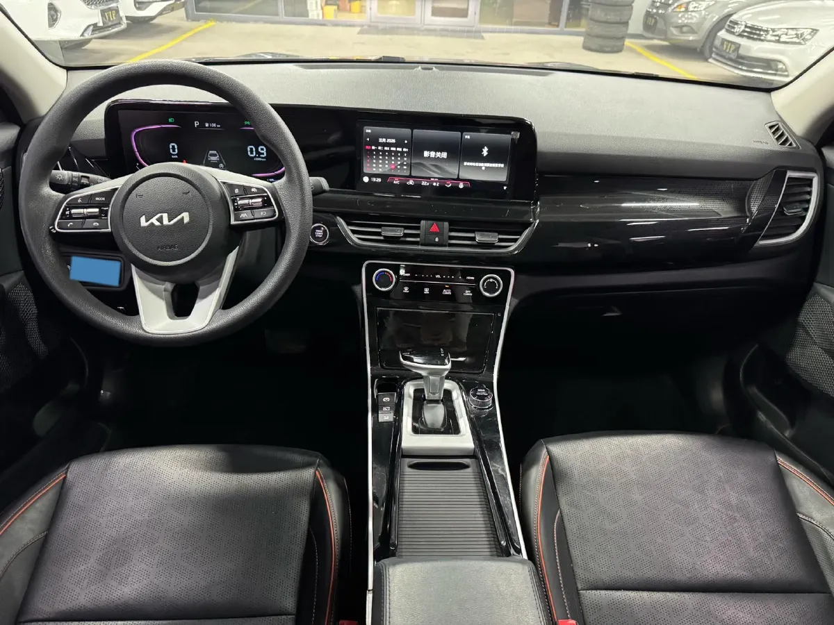 2023 Kia Seltos 1.5L 115HP L4 CVT,autocango,china used car exporter,china ev exporter,chinese used car exporter,chinese used ev exporter