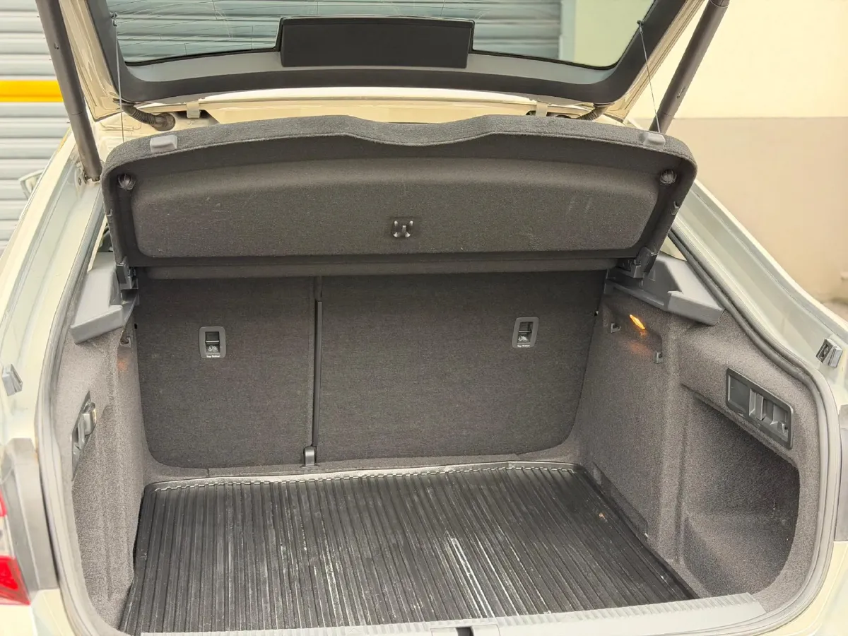 2018 Skoda Kodiak 1.8T 180HP L4 7DCT,autocango,china used car exporter,china ev exporter,chinese used car exporter,chinese used ev exporter