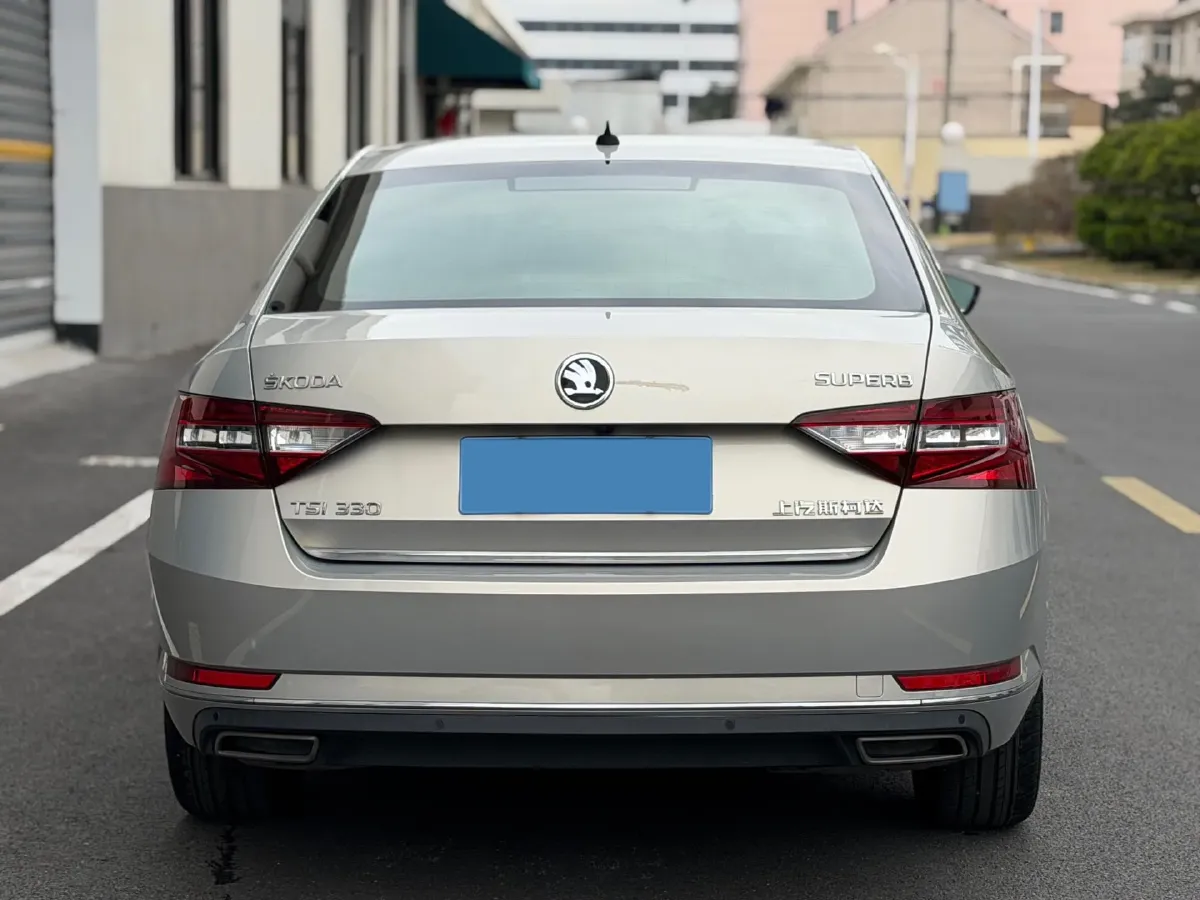 2018 Skoda Kodiak 1.8T 180HP L4 7DCT,autocango,china used car exporter,china ev exporter,chinese used car exporter,chinese used ev exporter