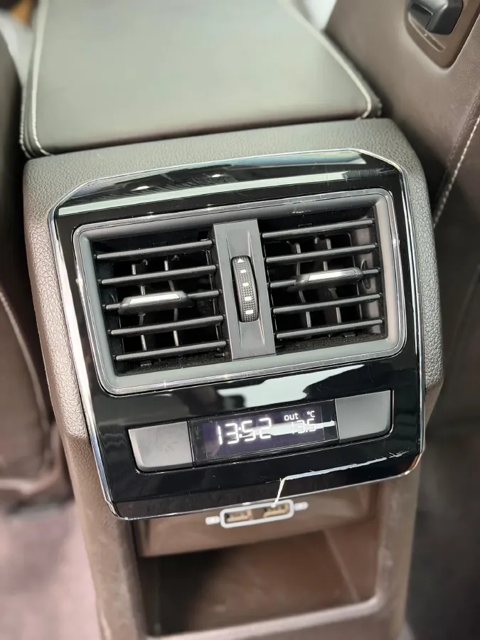 2018 Skoda Kodiak 1.8T 180HP L4 7DCT,autocango,china used car exporter,china ev exporter,chinese used car exporter,chinese used ev exporter