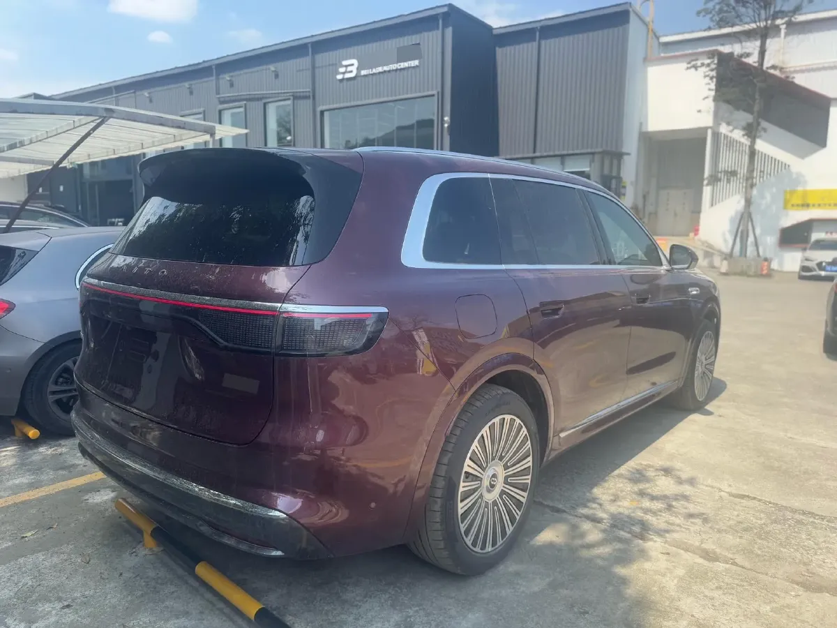 2025 AITO AITO M8 REEV 160HP REEV 53.4KWH,autocango,china used car exporter,china ev exporter,chinese used car exporter,chinese used ev exporter