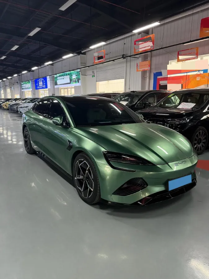 2022 AITO AITO M5 Range Extended 125HP REEV 40KWH,autocango,china used car exporter,china ev exporter,chinese used car exporter,chinese used ev exporter