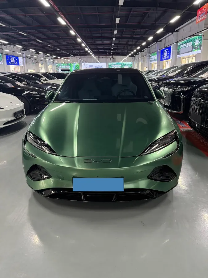 2022 AITO AITO M5 Range Extended 125HP REEV 40KWH,autocango,china used car exporter,china ev exporter,chinese used car exporter,chinese used ev exporter