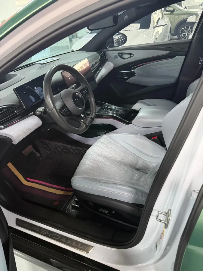 2022 AITO AITO M5 Range Extended 125HP REEV 40KWH,autocango,china used car exporter,china ev exporter,chinese used car exporter,chinese used ev exporter