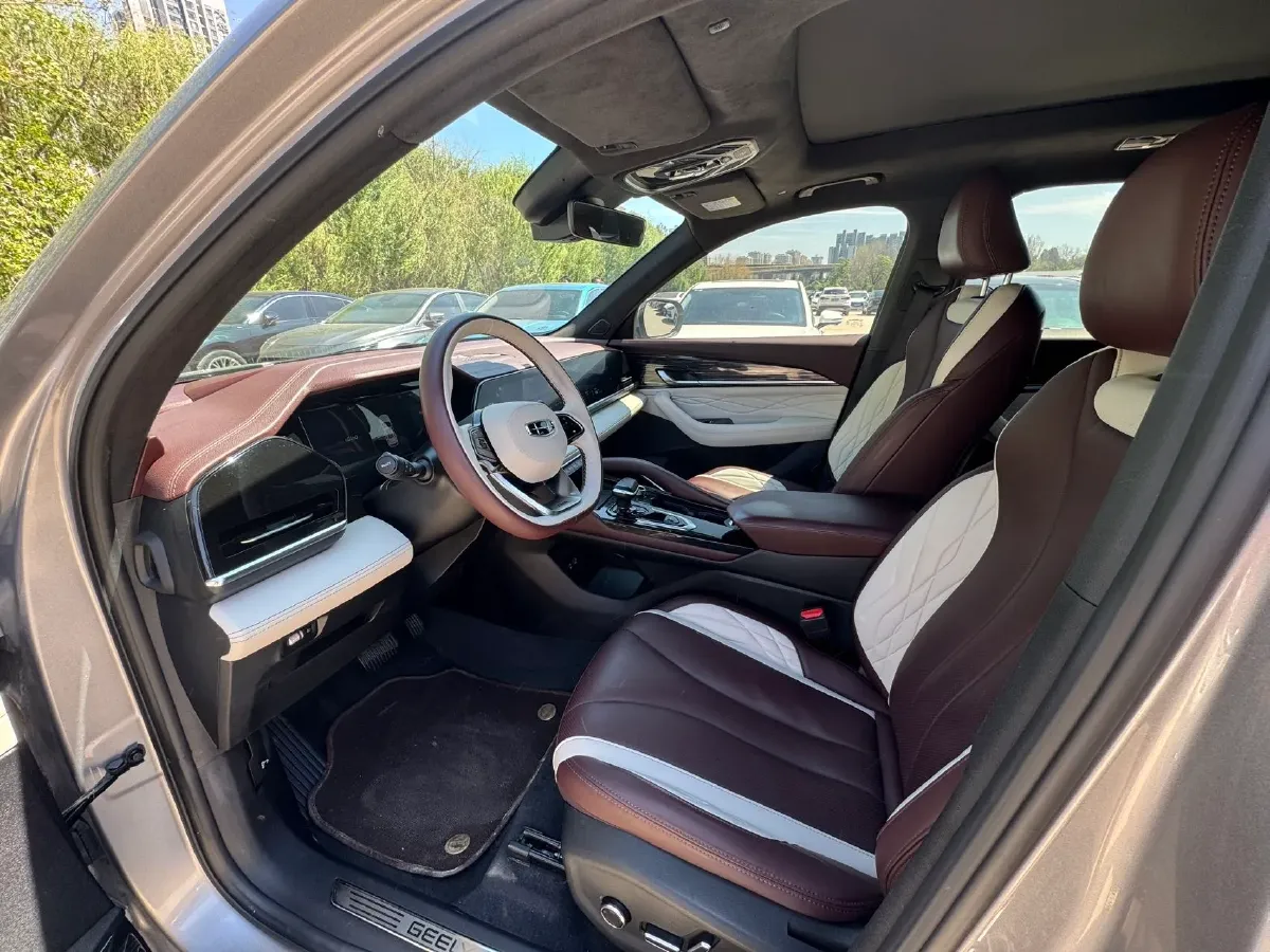 2021 Geely Monjaro 2.0T 218HP L4 7DCT,autocango,china used car exporter,china ev exporter,chinese used car exporter,chinese used ev exporter