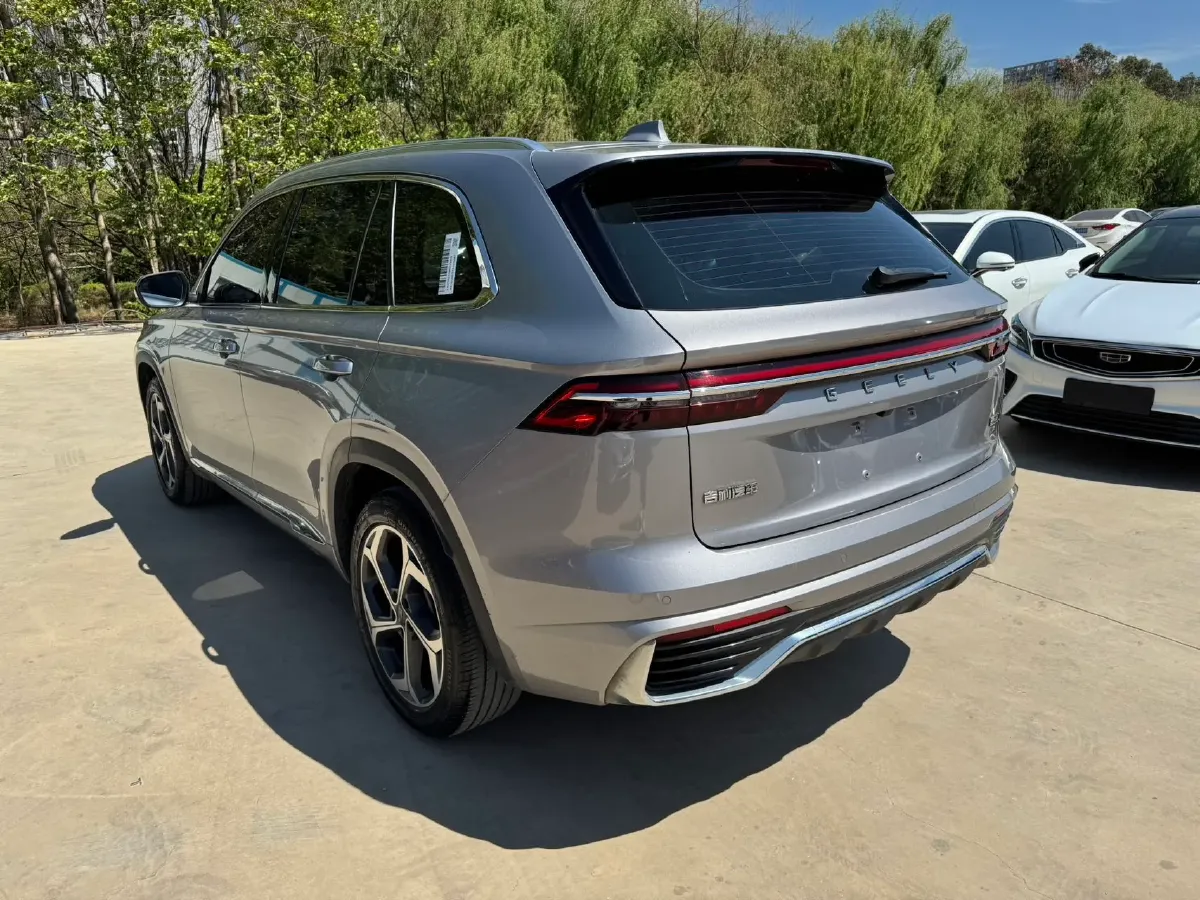 2021 Geely Monjaro 2.0T 218HP L4 7DCT,autocango,china used car exporter,china ev exporter,chinese used car exporter,chinese used ev exporter