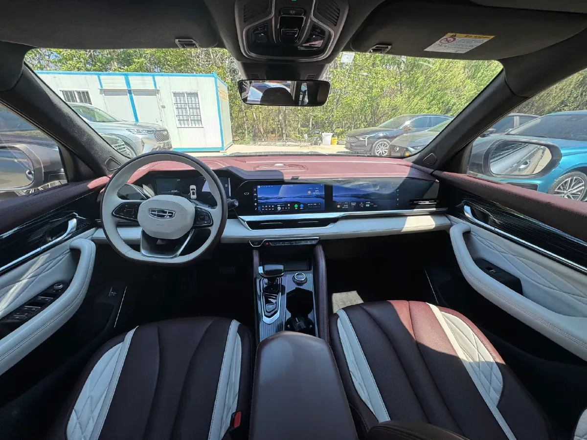 2021 Geely Monjaro 2.0T 218HP L4 7DCT,autocango,china used car exporter,china ev exporter,chinese used car exporter,chinese used ev exporter