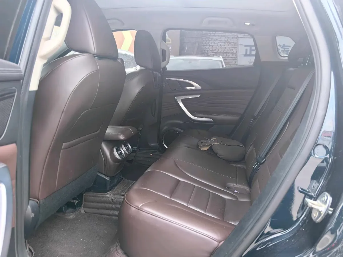 2020 WEY VV7 2.0T 227HP L4 7DCT,autocango,china used car exporter,china ev exporter,chinese used car exporter,chinese used ev exporter