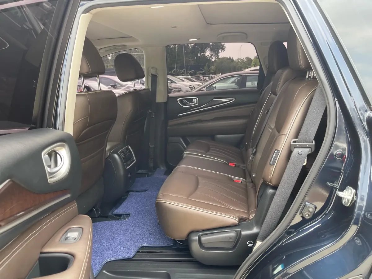 2016 Jaguar XF 2.0T 240HP L4 8AT,autocango,china used car exporter,china ev exporter,chinese used car exporter,chinese used ev exporter