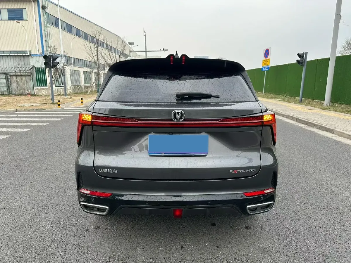 2022 ChangAn CS75 Plus 1.5T 188HP L4 8AT,autocango,china used car exporter,china ev exporter,chinese used car exporter,chinese used ev exporter
